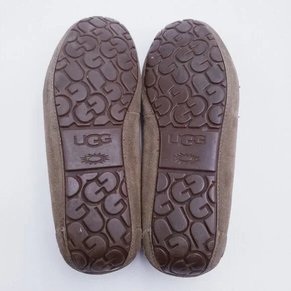 UGG Men's Size 11 Corvin Loafer Moccasin‎ Slippers Tan Suede DRY LEAF Slip On
